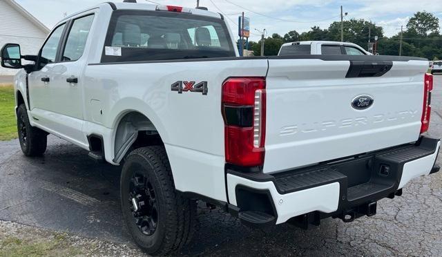 Photo of 2025 Oxford White Ford F-250