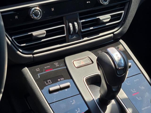 Photo of 2025 Black Porsche Macan