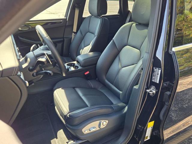 Photo of 2025 Black Porsche Macan