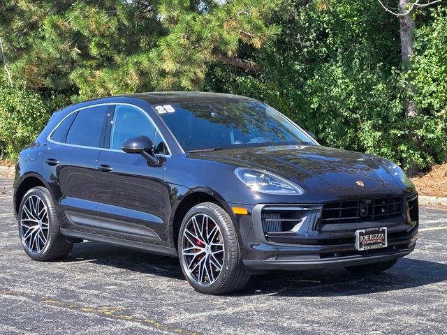 Photo of 2025 Black Porsche Macan