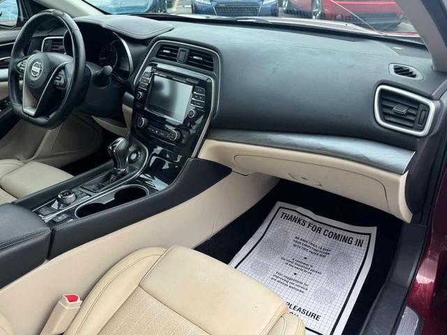 Photo of 2017 Coulis Red Nissan Maxima