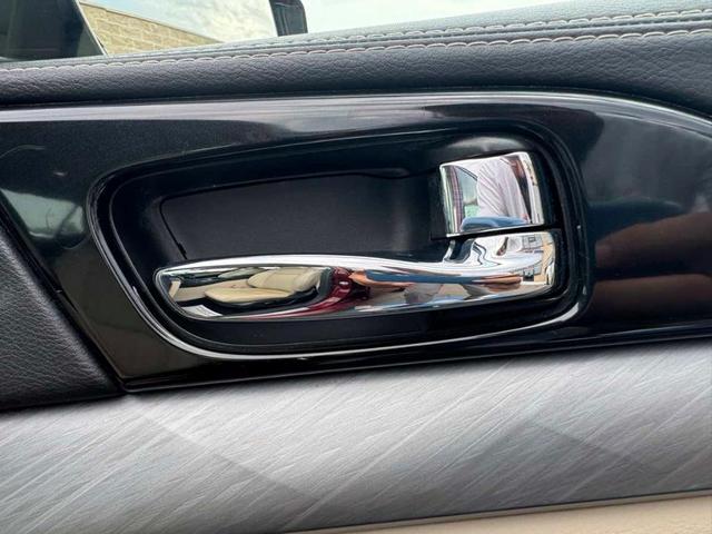 Photo of 2017 Coulis Red Nissan Maxima