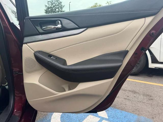 Photo of 2017 Coulis Red Nissan Maxima