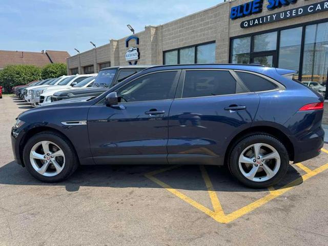 Photo of 2018 Loire Blue Jaguar F-PACE