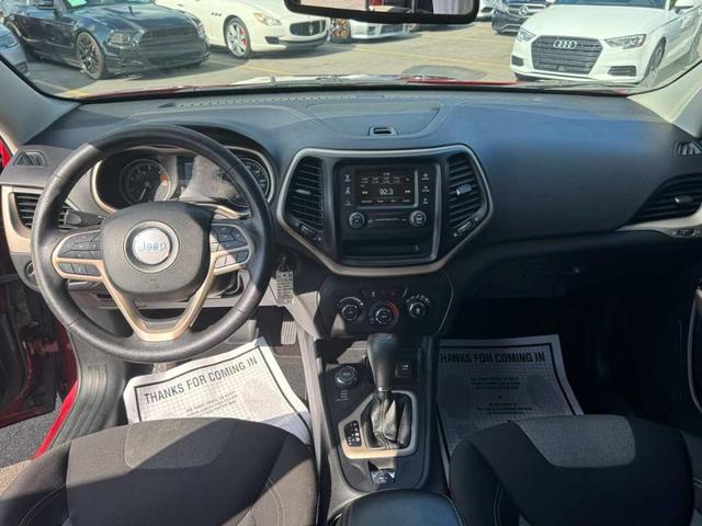 Photo of 2017 Deep Cherry Red Crystal Pearlcoat Jeep Cherokee