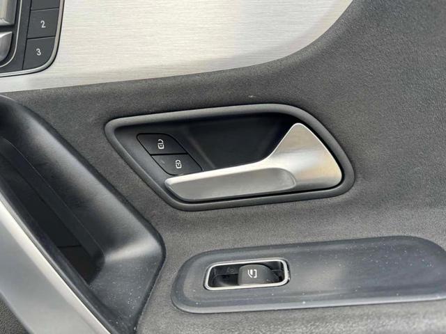 Photo of 2019 Mojave Silver Metallic Mercedes-Benz A-Class