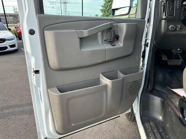 Photo of 2019 Summit White Chevrolet Express 2500