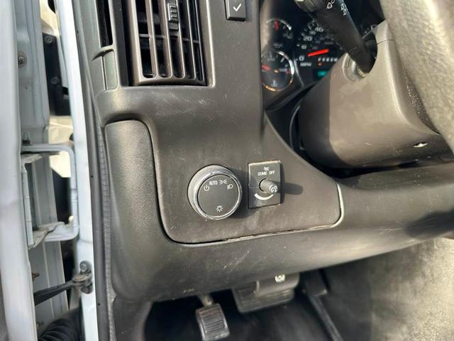 Photo of 2019 Summit White Chevrolet Express 2500