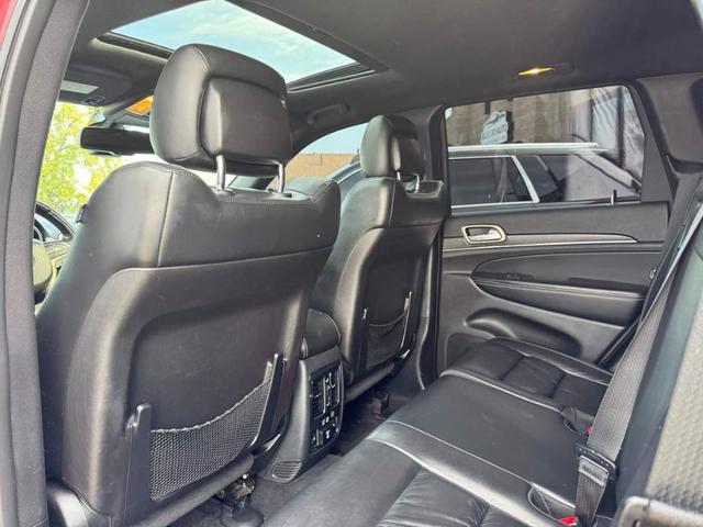 Photo of 2015 Deep Cherry Red Crystal Pearlcoat Jeep Grand Cherokee