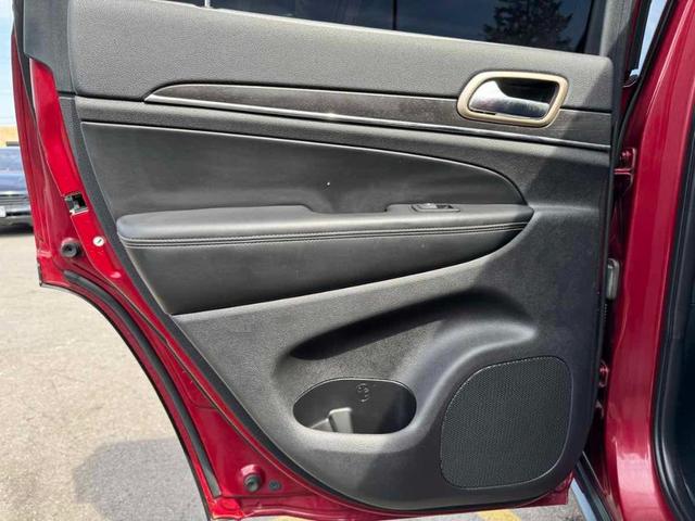 Photo of 2015 Deep Cherry Red Crystal Pearlcoat Jeep Grand Cherokee