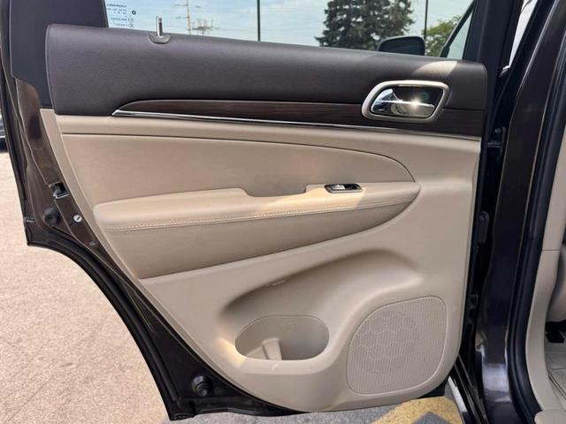 Photo of 2017 Luxury Brown Pearlcoat Jeep Grand Cherokee
