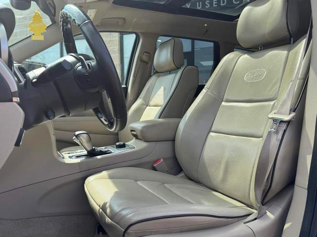 Photo of 2017 Luxury Brown Pearlcoat Jeep Grand Cherokee