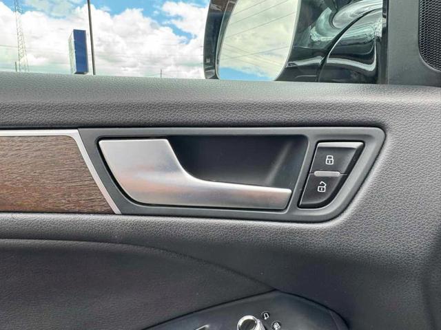 Photo of 2017 Brilliant Black Audi Q5