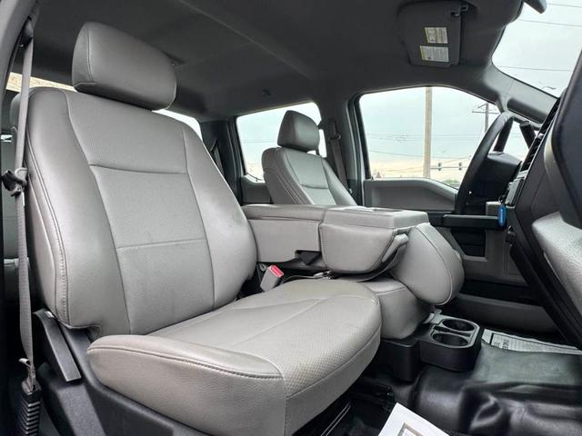 Photo of 2015 Oxford White Ford F-150