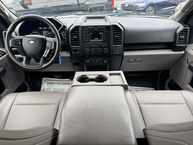 Photo of 2015 Oxford White Ford F-150
