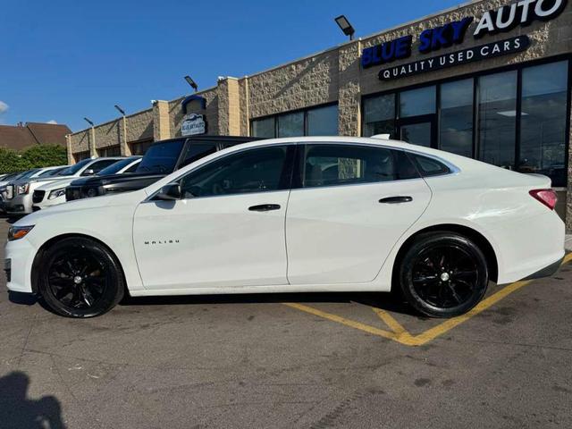 Photo of 2020 Summit White Chevrolet Malibu