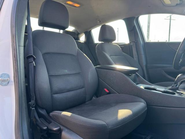 Photo of 2020 Summit White Chevrolet Malibu