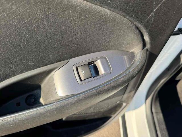 Photo of 2020 Summit White Chevrolet Malibu