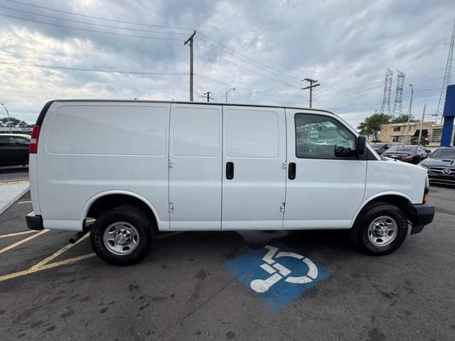 Photo of 2012 Summit White Chevrolet Express 2500