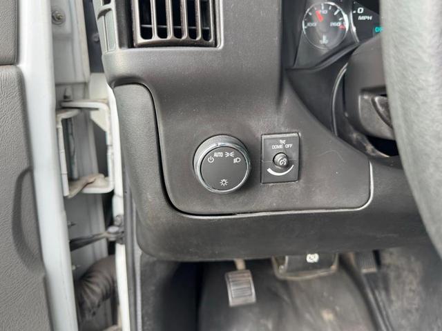 Photo of 2012 Summit White Chevrolet Express 2500