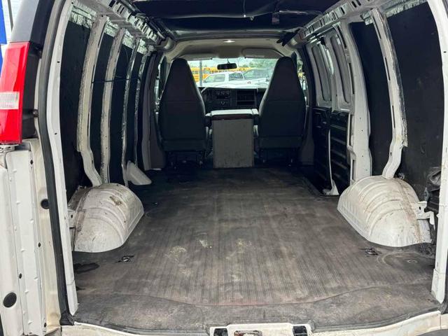 Photo of 2012 Summit White Chevrolet Express 2500