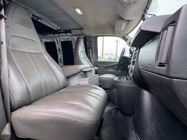 Photo of 2012 Summit White Chevrolet Express 2500