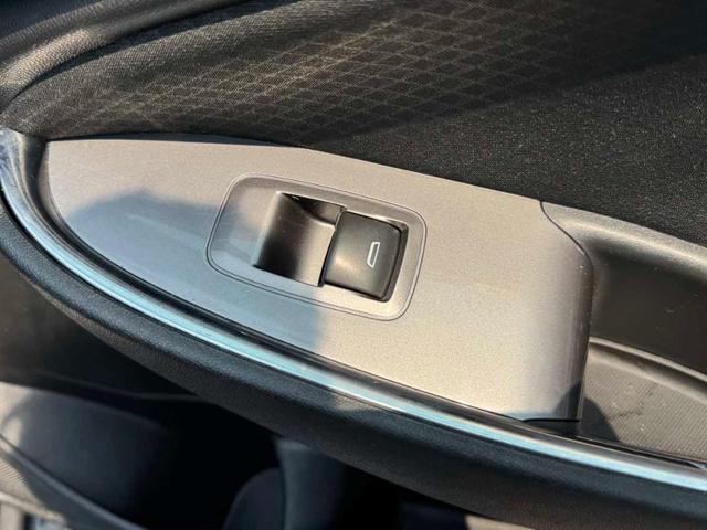 Photo of 2017 Blue Velvet Metallic Chevrolet Malibu