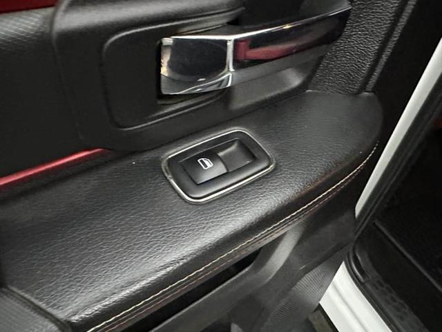 Photo of 2016 Bright White RAM 1500