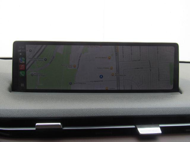 Photo of 2023 Matterhorn White Genesis GV70