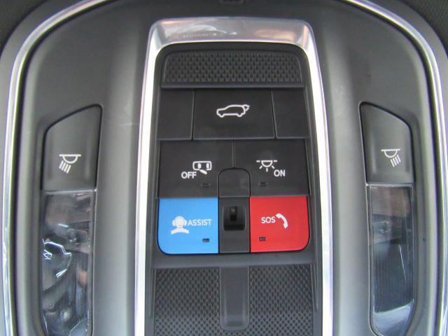 Photo of 2024 Bright White Clearcoat Jeep Wagoneer