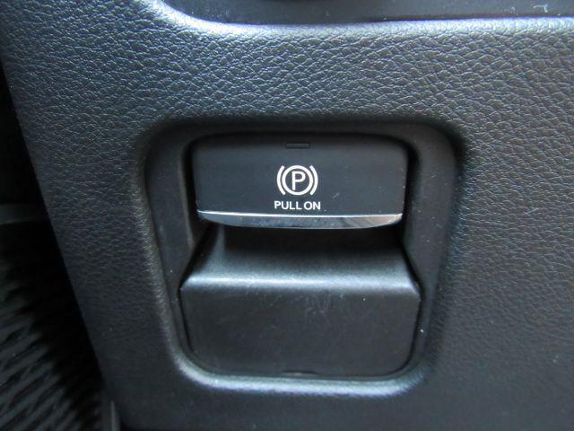Photo of 2024 Bright White Clearcoat Jeep Wagoneer