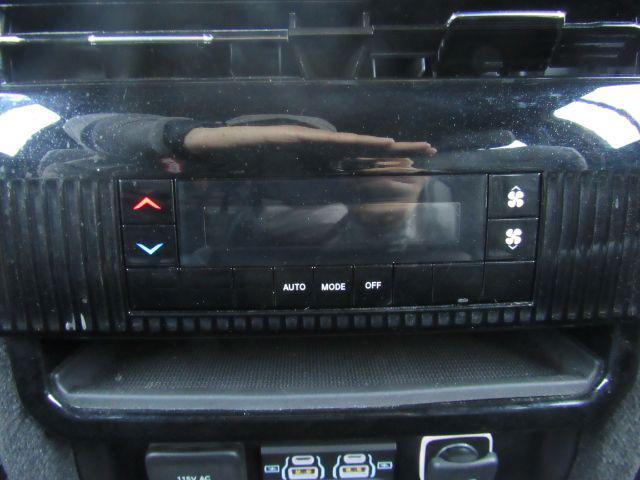 Photo of 2024 Bright White Clearcoat Jeep Wagoneer