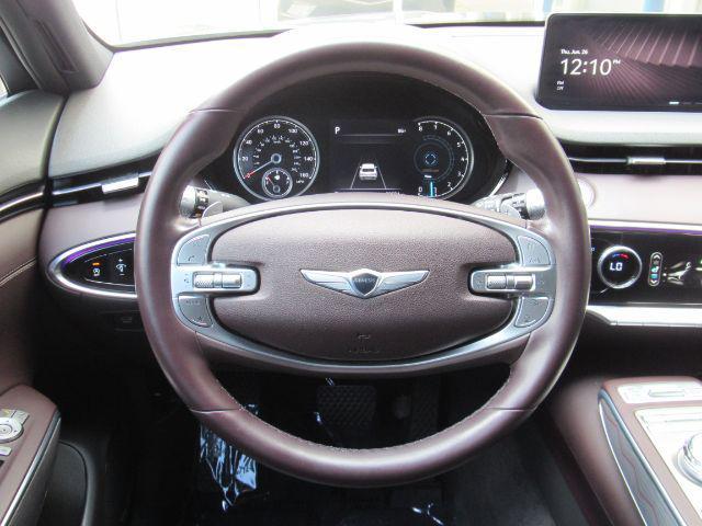 Photo of 2022 Himalayan Gray Genesis GV70
