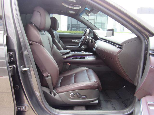 Photo of 2022 Himalayan Gray Genesis GV70
