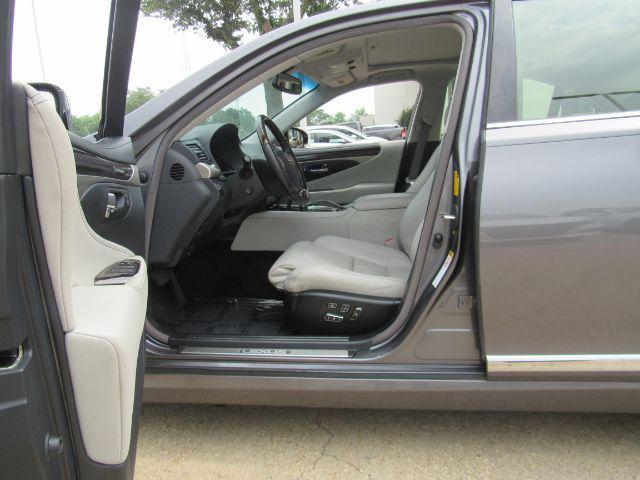Photo of 2013 Nebula Gray Pearl Lexus LS 460
