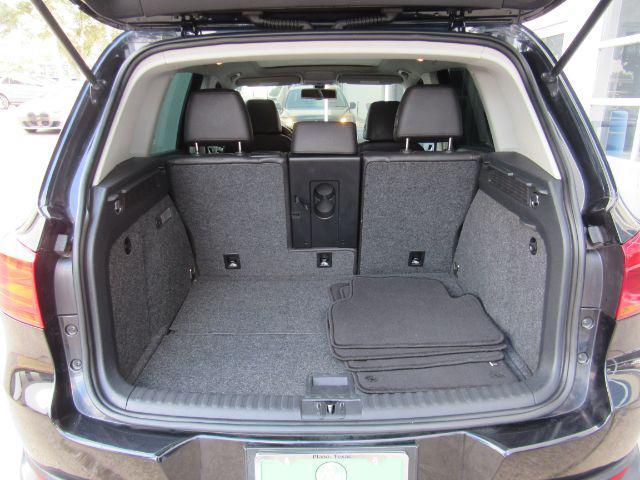 Photo of 2017 Deep Black Pearl Volkswagen Tiguan