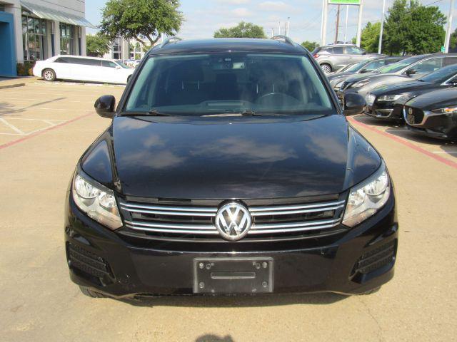 Photo of 2017 Deep Black Pearl Volkswagen Tiguan
