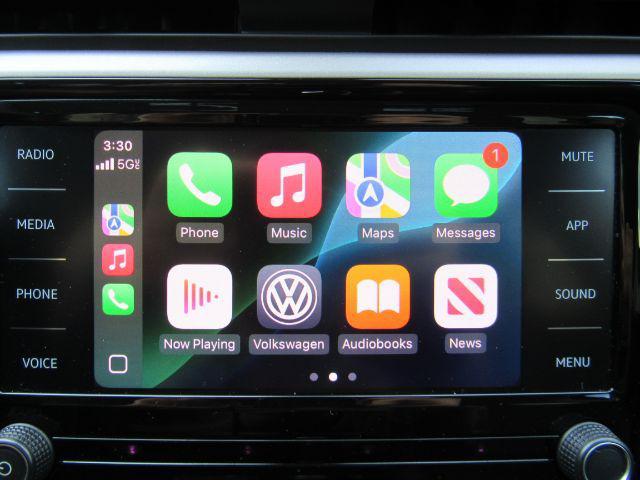Photo of 2022 Deep Black Pearl Volkswagen Passat