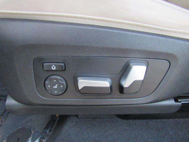 Photo of 2021 Mineral White Metallic BMW X3