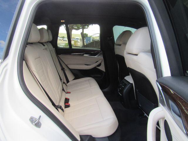 Photo of 2021 Mineral White Metallic BMW X3