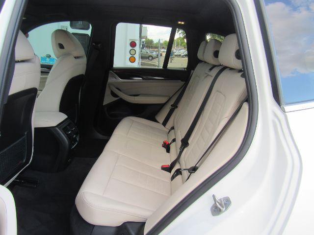 Photo of 2021 Mineral White Metallic BMW X3