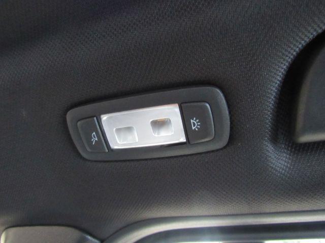 Photo of 2021 Mineral White Metallic BMW X3