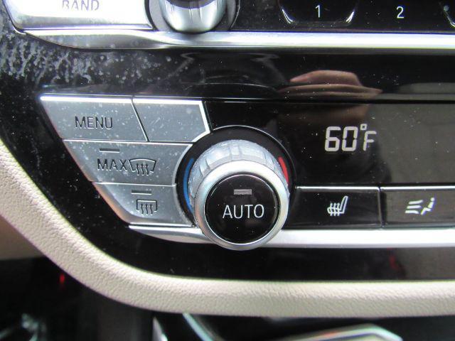 Photo of 2021 Mineral White Metallic BMW X3