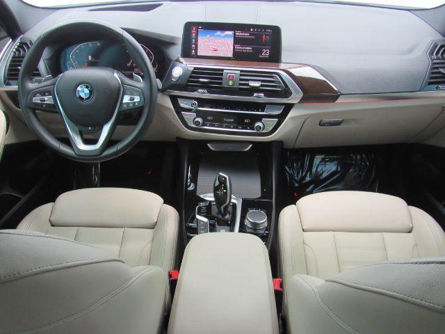 Photo of 2021 Mineral White Metallic BMW X3