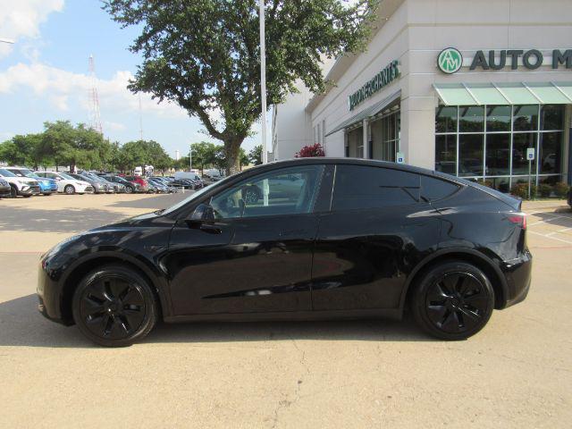 Photo of 2022 Solid Black Tesla Model Y
