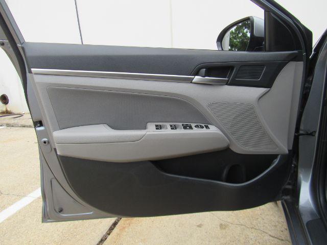 Photo of 2019 Galactic Gray Hyundai ELANTRA