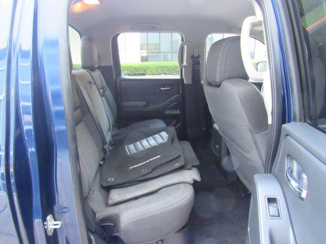 Photo of 2022 Deep Blue Pearl Nissan Frontier