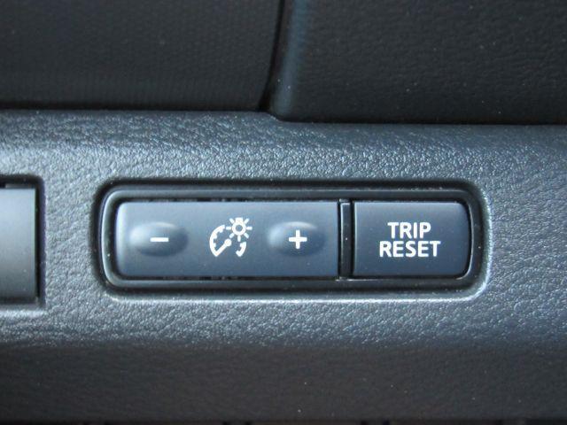 Photo of 2022 Deep Blue Pearl Nissan Frontier