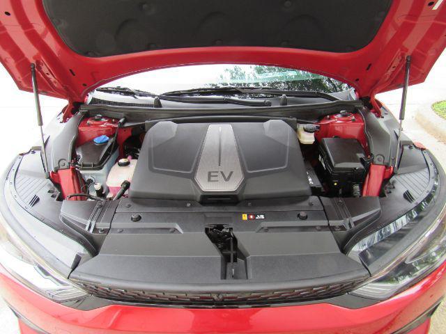 Photo of 2023 Runway Red Kia EV6