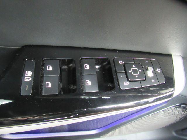 Photo of 2023 Runway Red Kia EV6